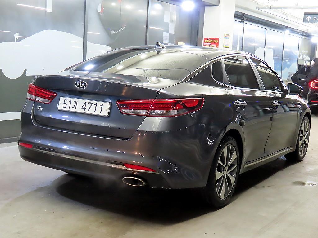 KIA K5 - Vista 4