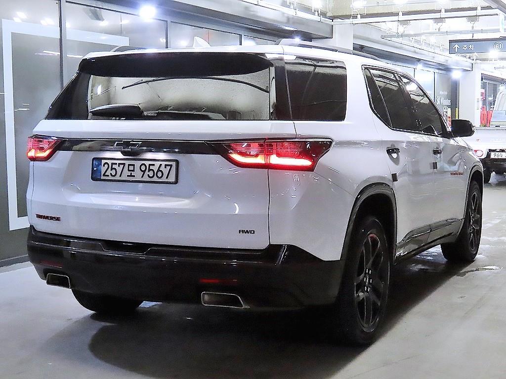 Chevrolet Travers - Vista 4