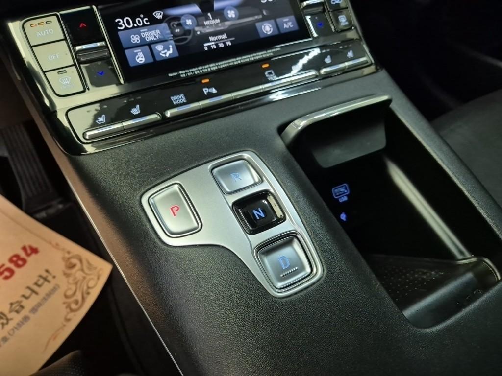 HYUNDAI Grandeur - Vista 10