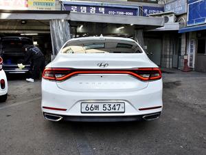 HYUNDAI Grandeur - Vista 6
