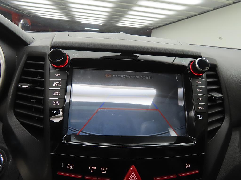 Ssangyong Tivoli 2017 Blanco - Importación desde Corea - HF Imports Iquique - Foto 14