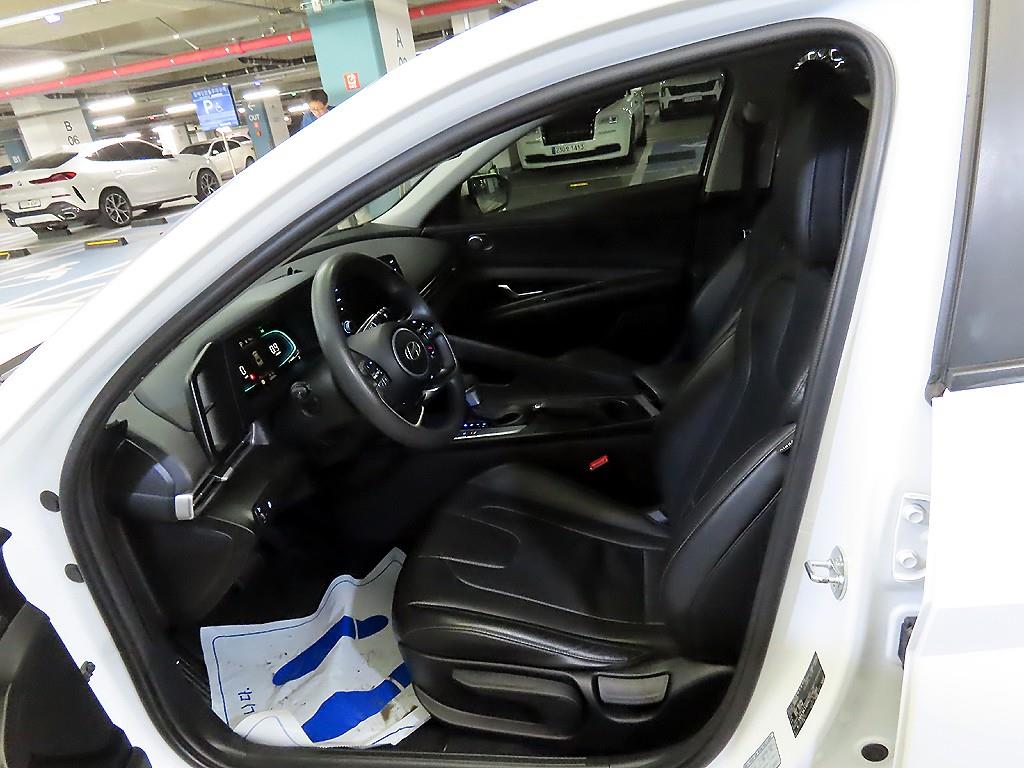 HYUNDAI Avante - Vista 6