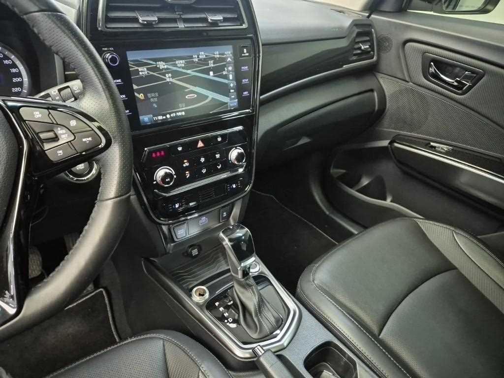 Ssangyong Tivoli - Vista 10