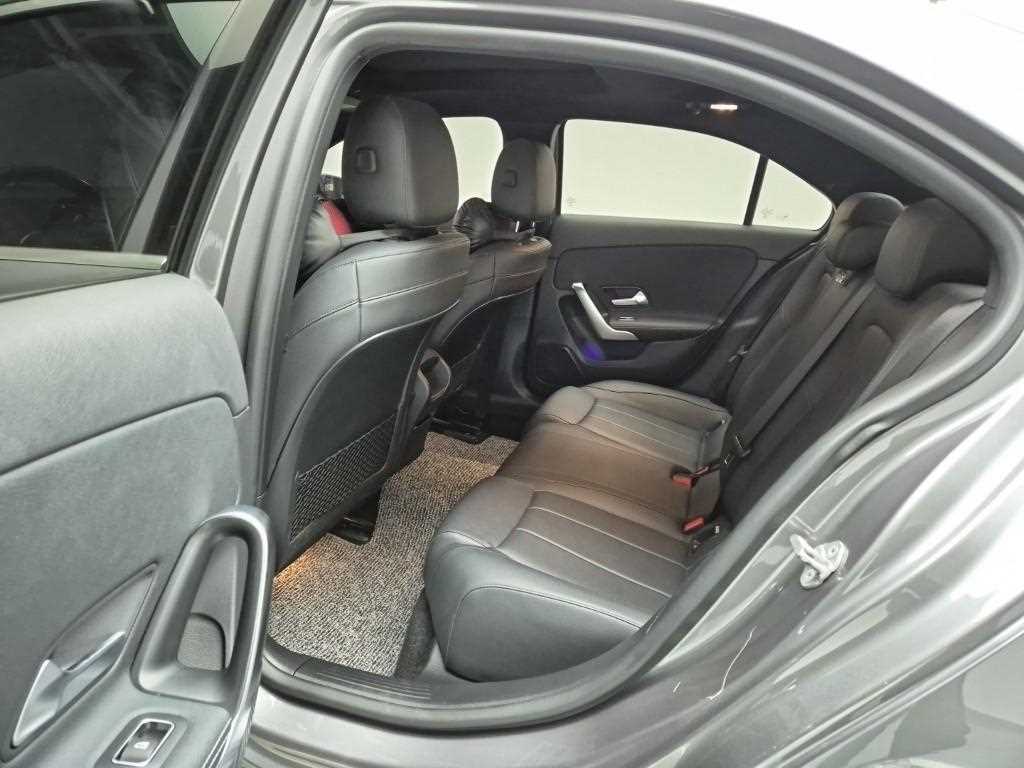 Mercedes Benz A Class - Vista 12