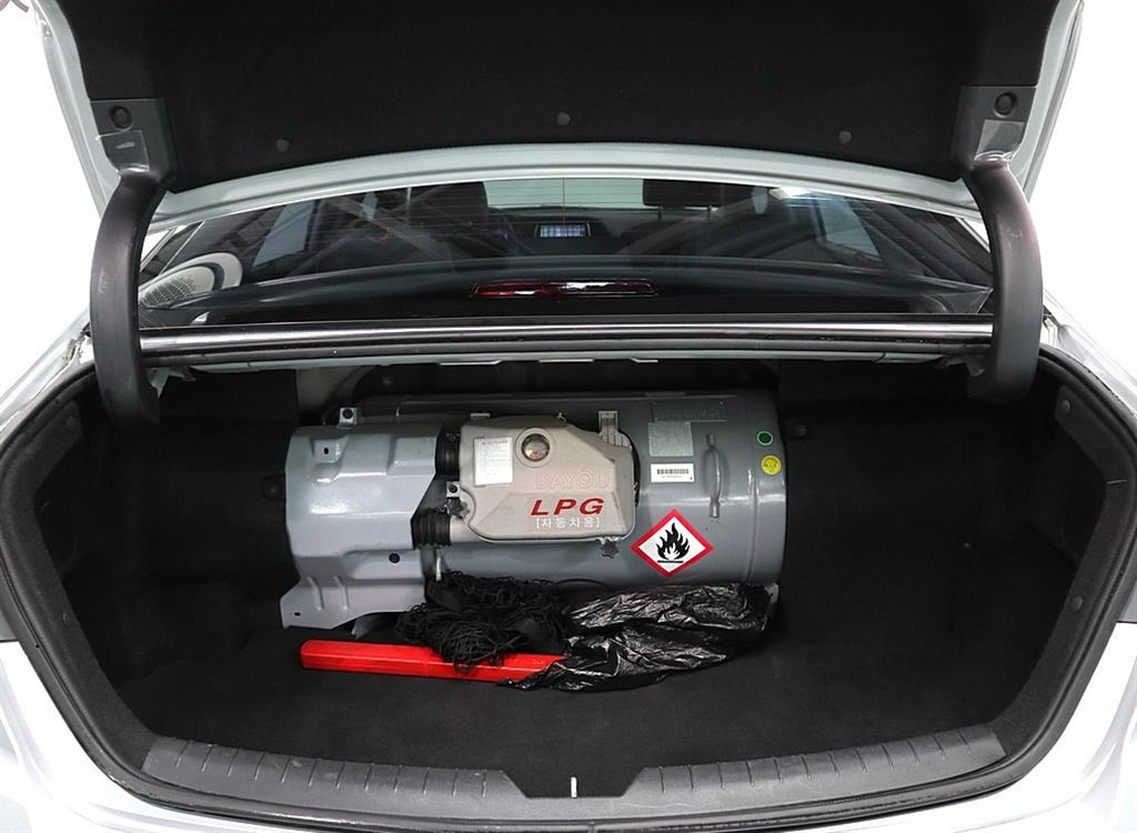 HYUNDAI Sonata 2019 Gris - Importación desde Corea - HF Imports Iquique - Foto 16