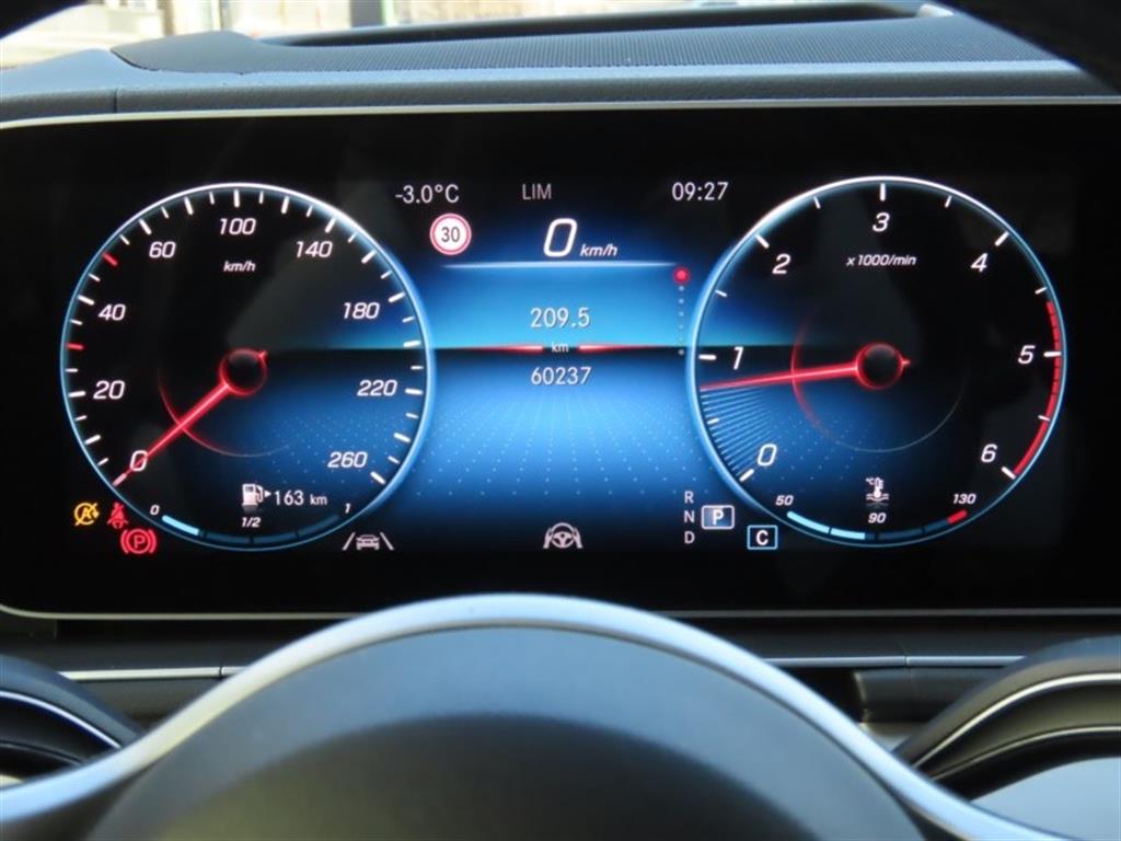 Mercedes Benz GLE Class - Vista 9