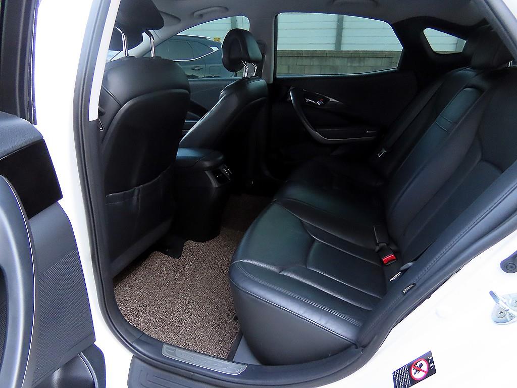 HYUNDAI Grandeur - Vista 6