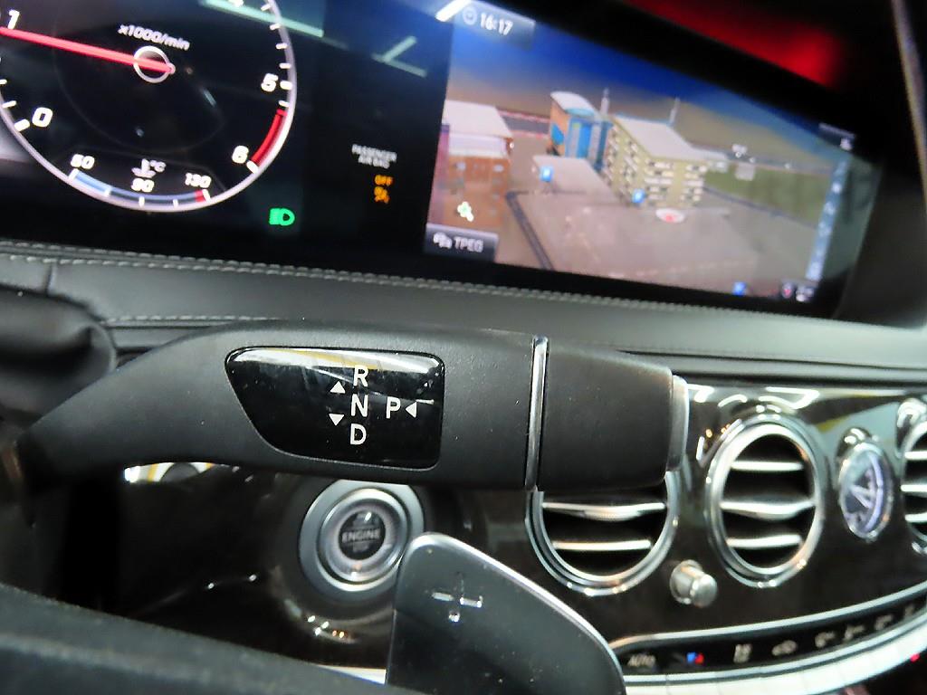 Mercedes Benz S Class - Vista 10