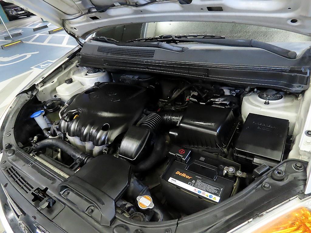 KIA Carens 2010 Gris - Importación desde Corea - HF Imports Iquique - Foto 17