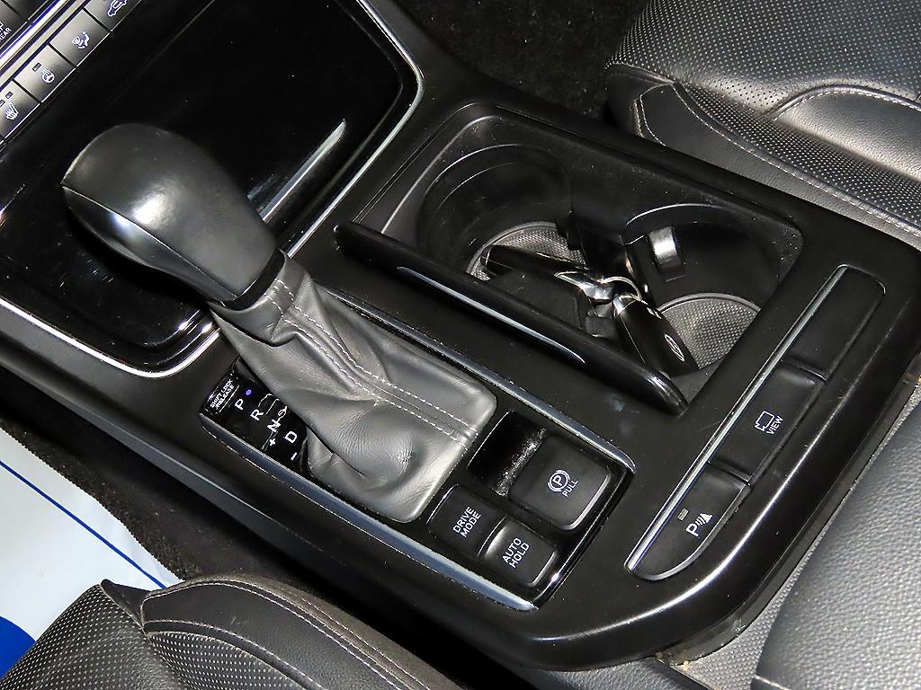 HYUNDAI Grandeur - Vista 12