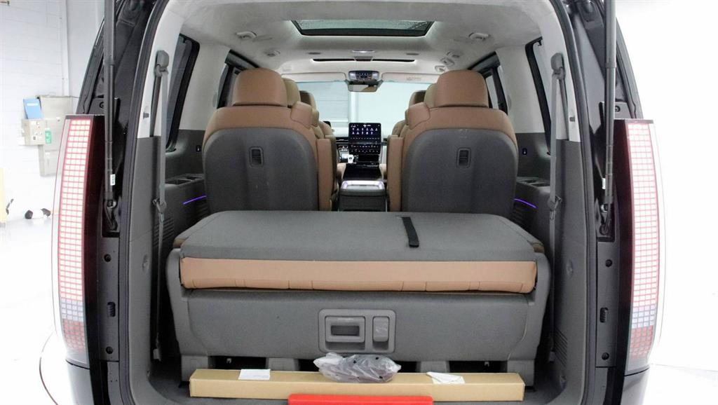 HYUNDAI Staria 2025 Negro - Importación desde Corea - HF Imports Iquique - Foto 10