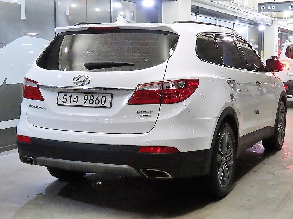 HYUNDAI Maxcruz - Vista 4