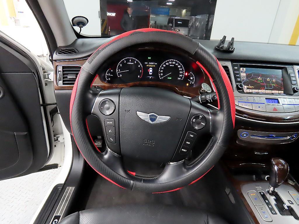 HYUNDAI Genesis - Vista 9