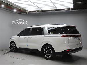 KIA Carnival - Vista 6