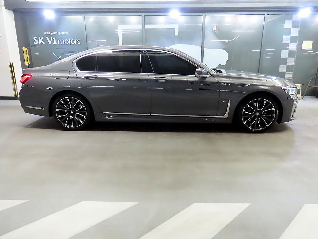 BMW 7 Series - Vista 3