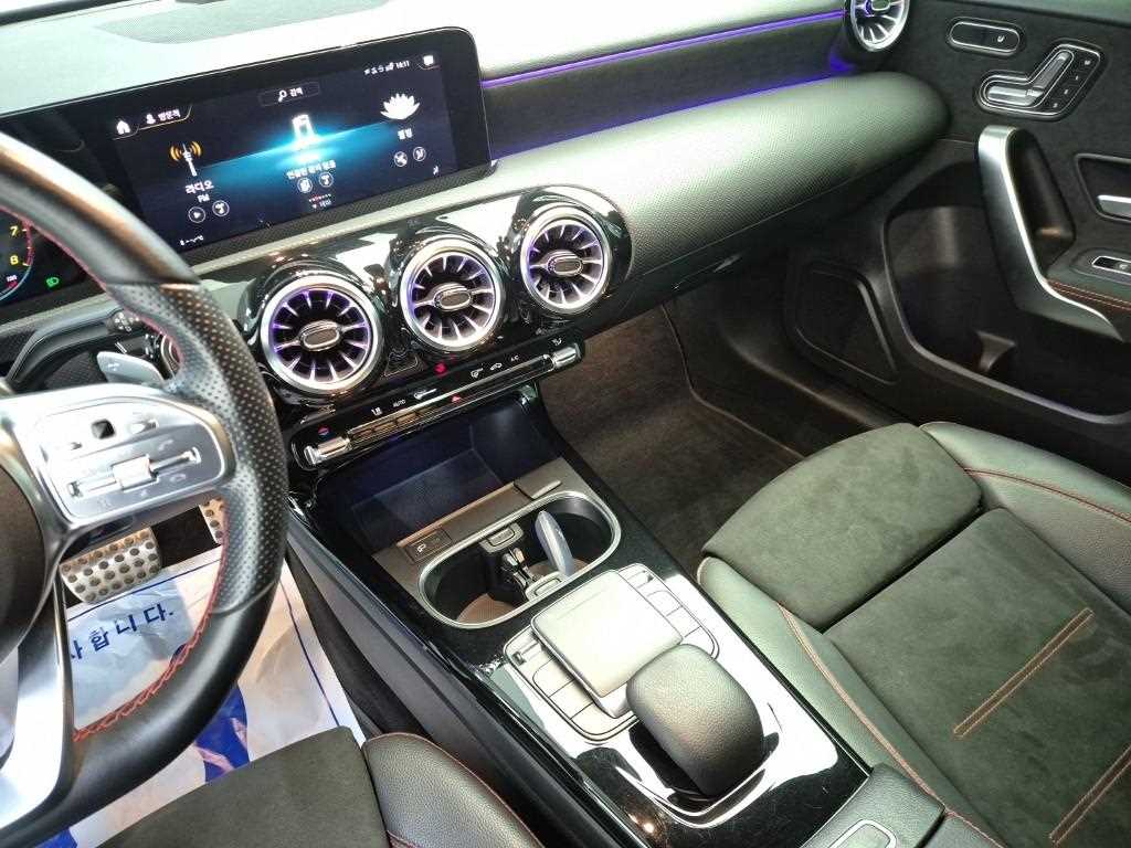 Mercedes Benz A Class - Vista 10