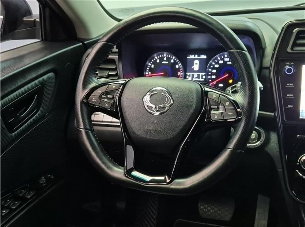 Ssangyong Tivoli - Vista 9