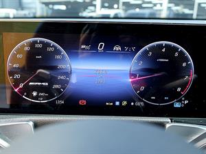 Mercedes Benz GLB Class - Vista 12