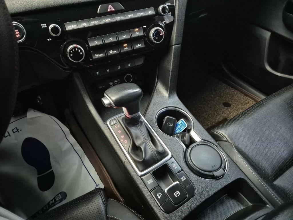 KIA Sportage - Vista 8