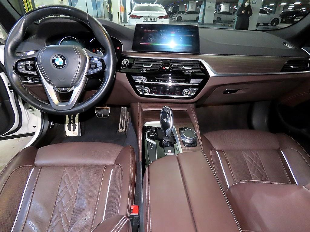 BMW 5 Series - Vista 10