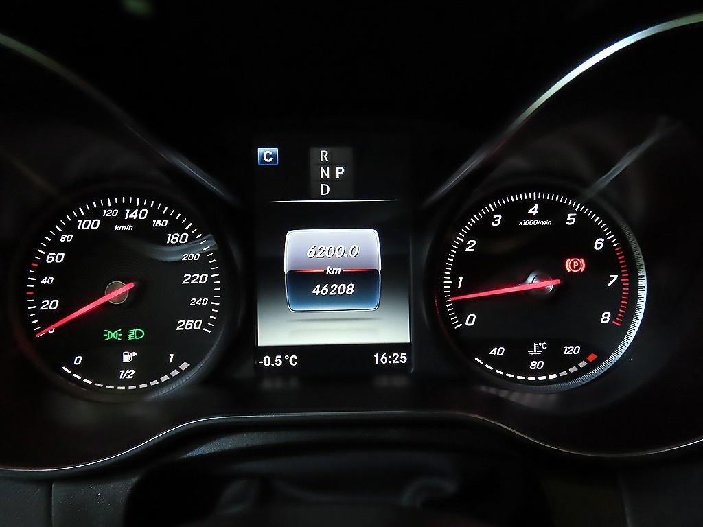 Mercedes Benz GLC Class - Vista 9