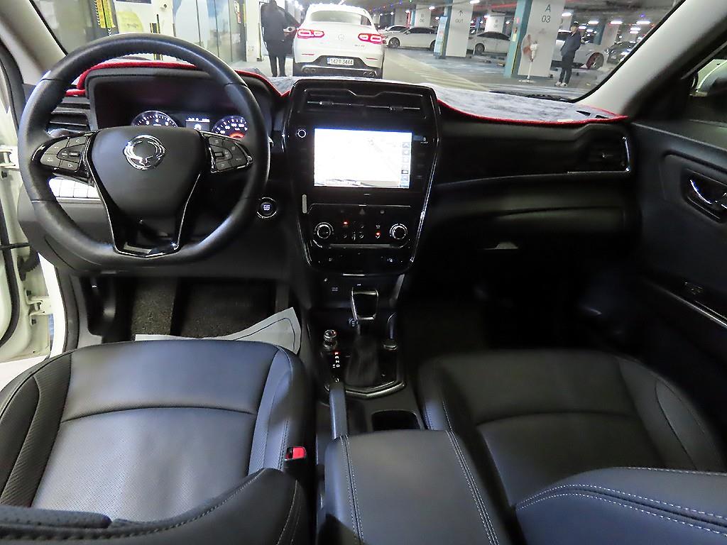 Ssangyong Tivoli - Vista 10