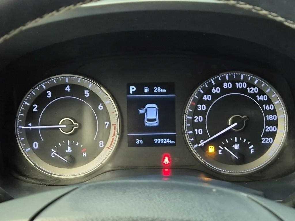 HYUNDAI Venue - Vista 6