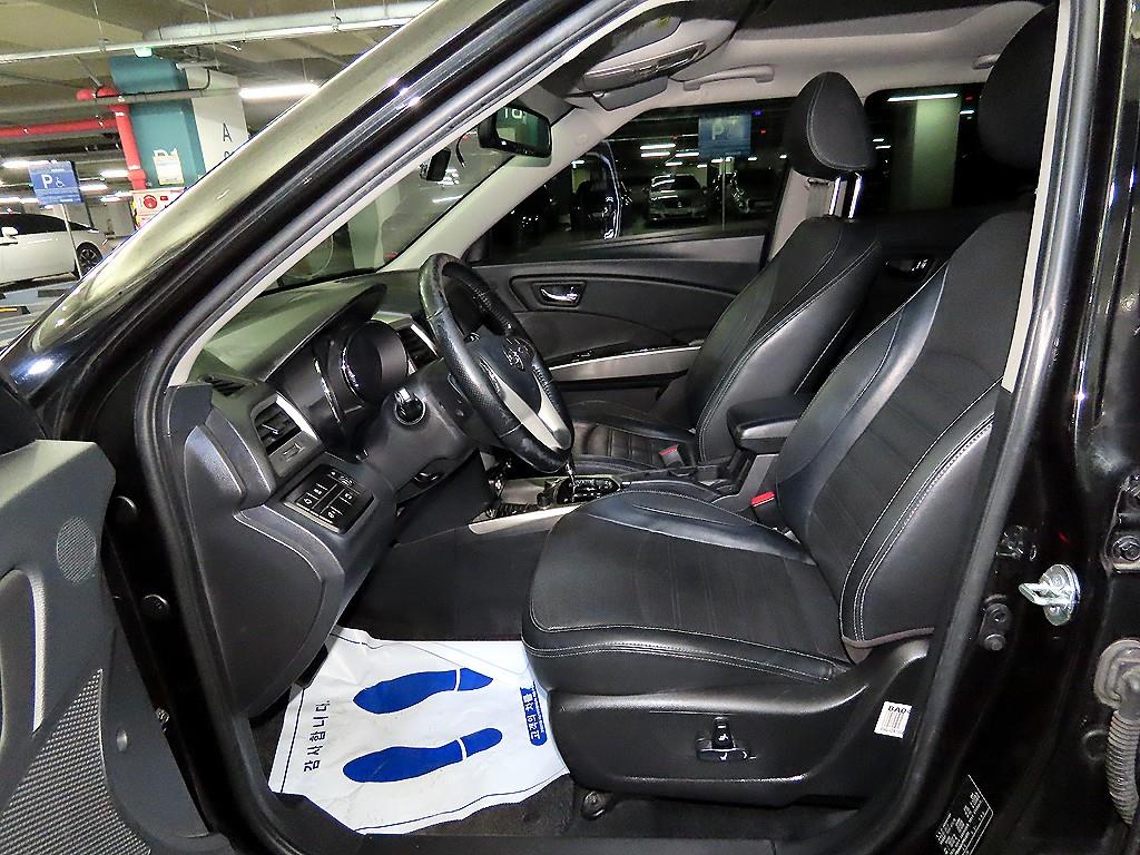 Ssangyong Tivoli - Vista 6