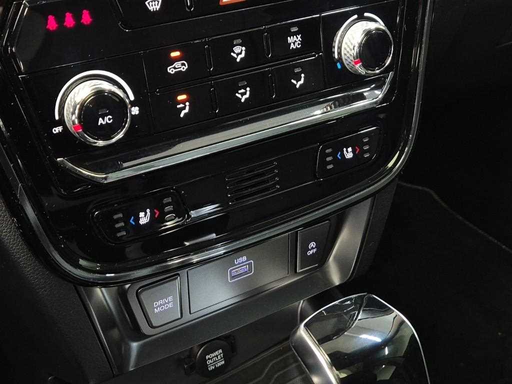 Ssangyong Tivoli 2022 Blanco - Importación desde Corea - HF Imports Iquique - Foto 18