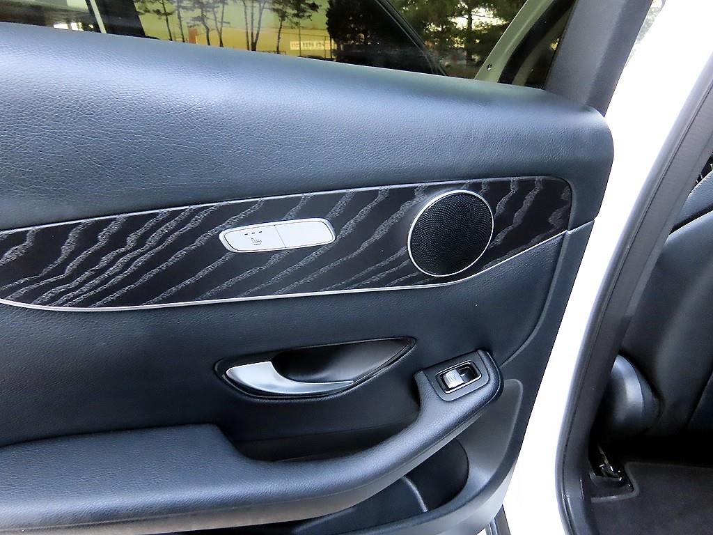 Mercedes Benz GLC Class 2019 Blanco - Importación desde Corea - HF Imports Iquique - Foto 15