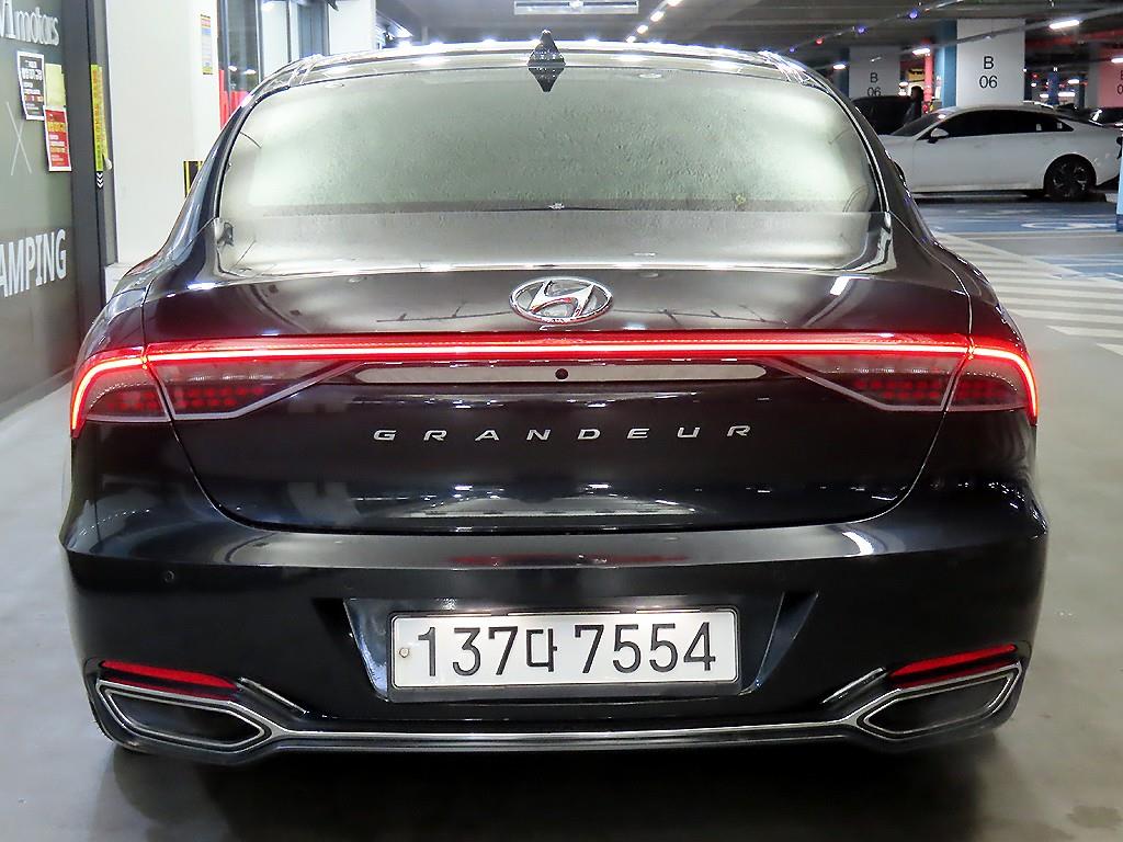 HYUNDAI Grandeur - Vista 5