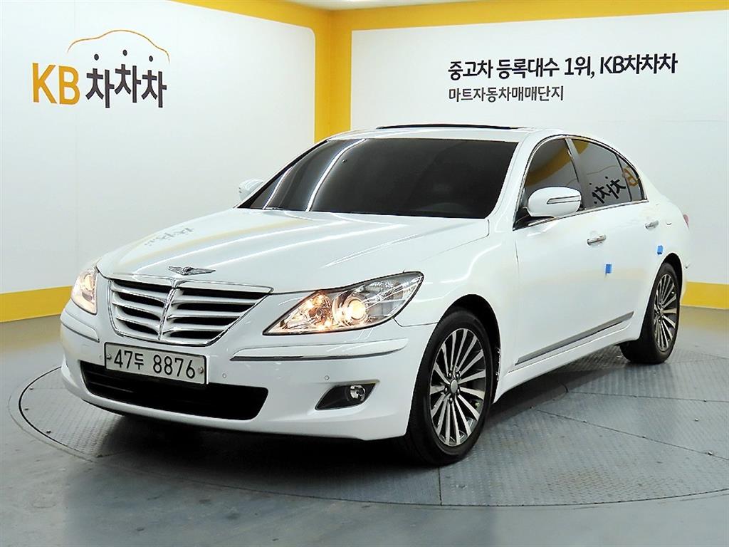 HYUNDAI Genesis - Vista 2