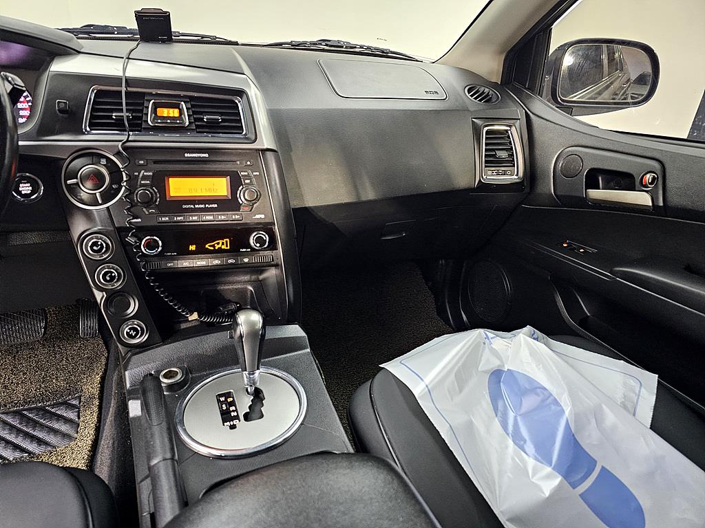 Ssangyong Korando - Vista 10