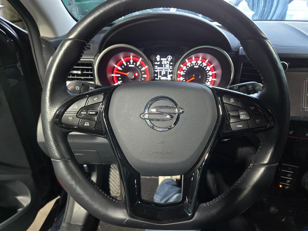 Ssangyong Tivoli - Vista 8