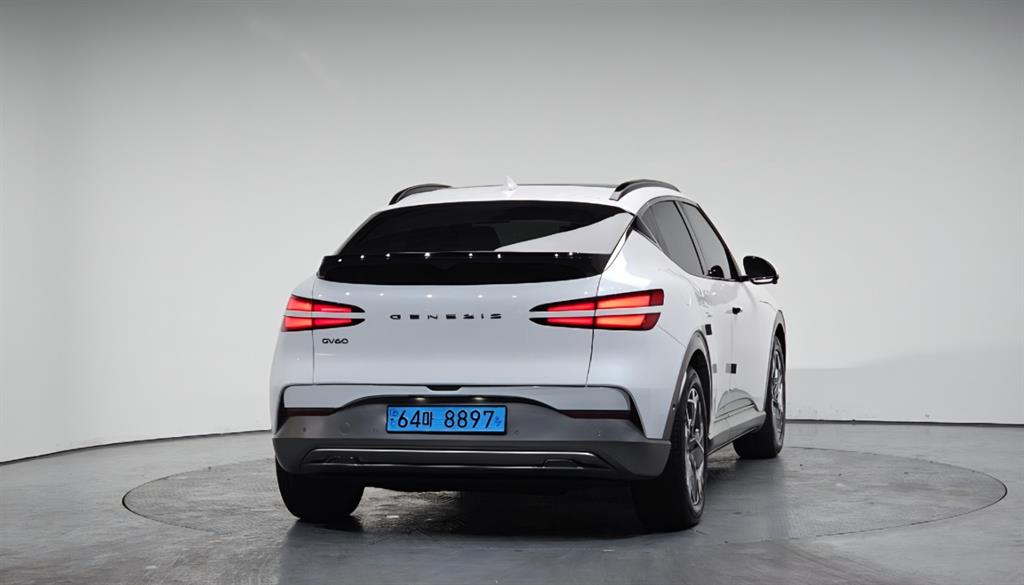 Genesis GV60 - Vista 4