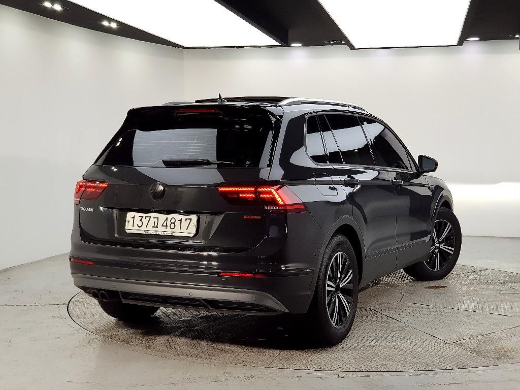 Volkswagen Tiguan - Vista 4