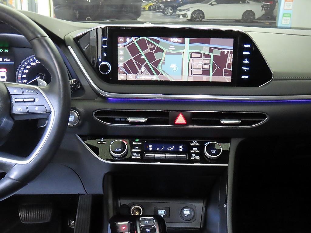 HYUNDAI Sonata - Vista 11