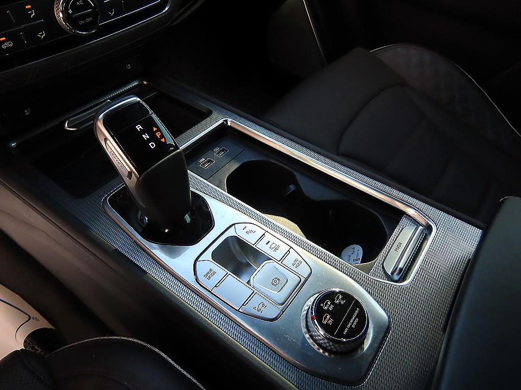 Ssangyong Rexton - Vista 10