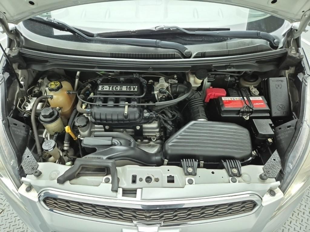 Chevrolet Spark - Vista 5