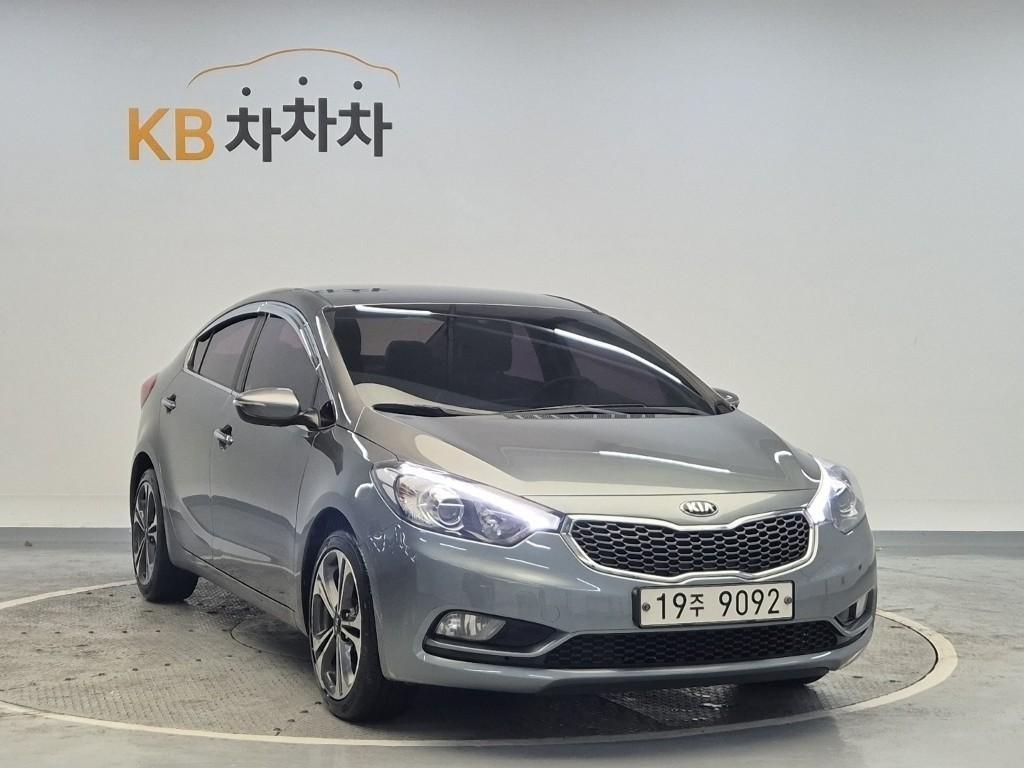 KIA K3 - Vista 4