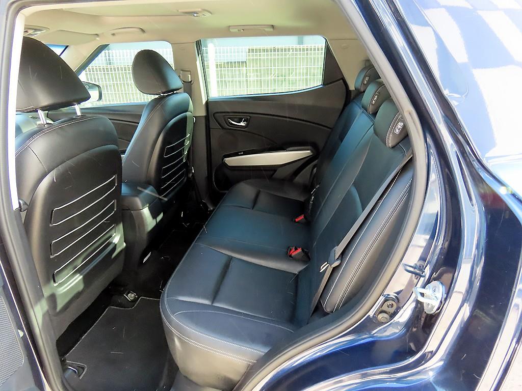 Ssangyong Tivoli - Vista 6