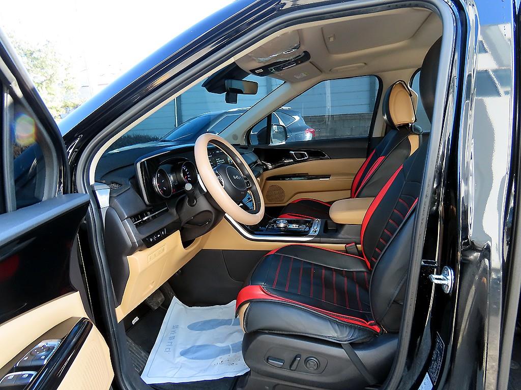 KIA Carnival - Vista 5