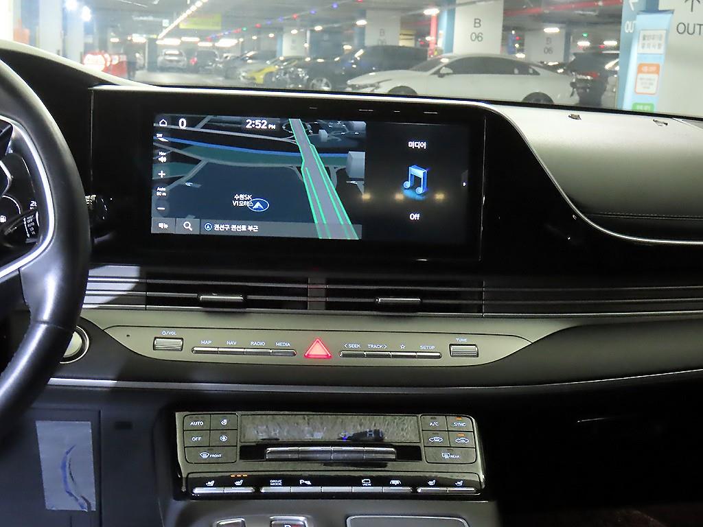 HYUNDAI Grandeur - Vista 11