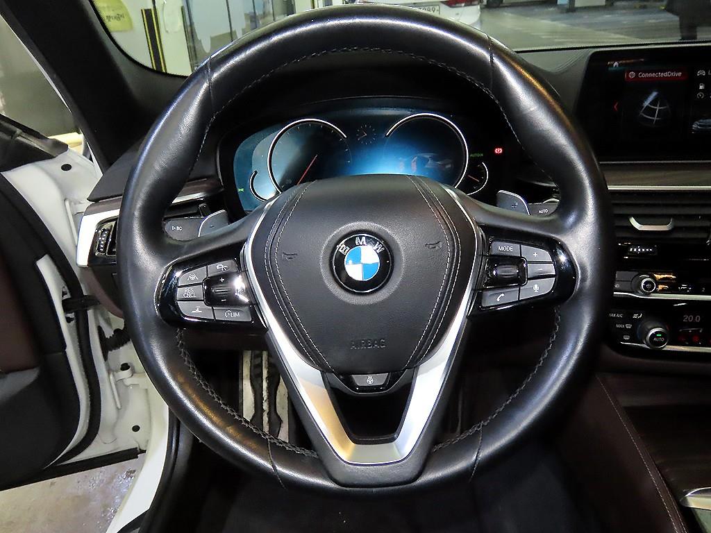 BMW 5 Series - Vista 8