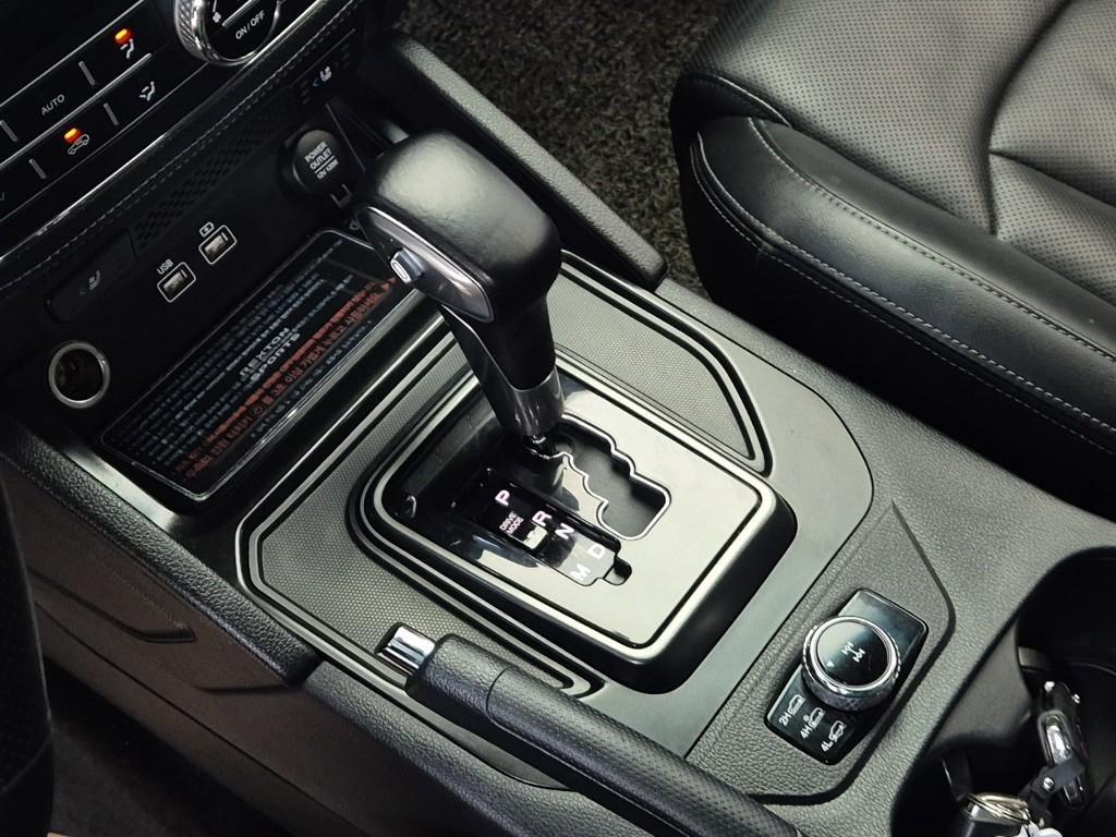 Ssangyong Rexton - Vista 8