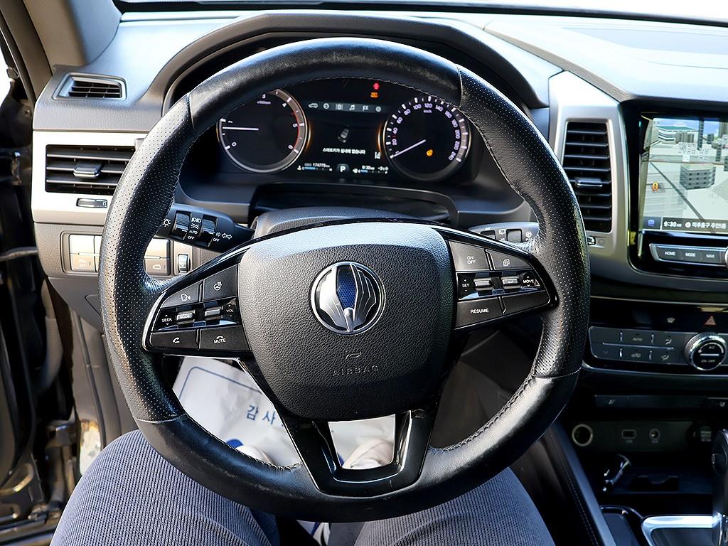 Ssangyong Rexton 2018 Negro - Importación desde Corea - HF Imports Iquique - Foto 8