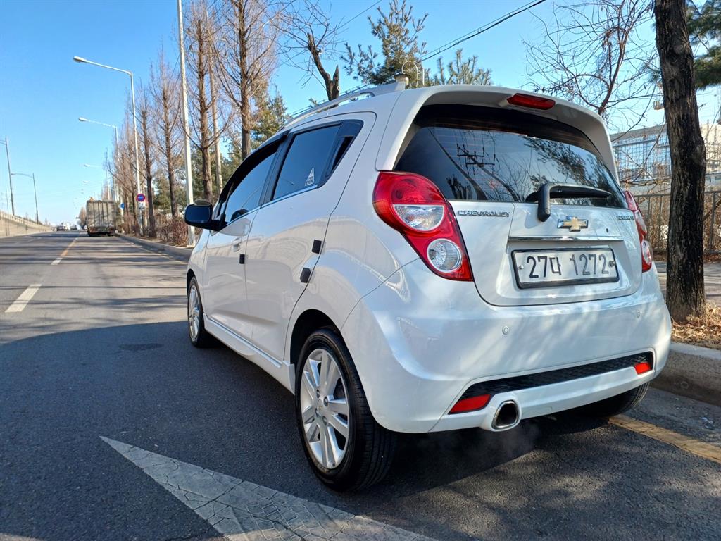 Chevrolet Spark - Vista 5