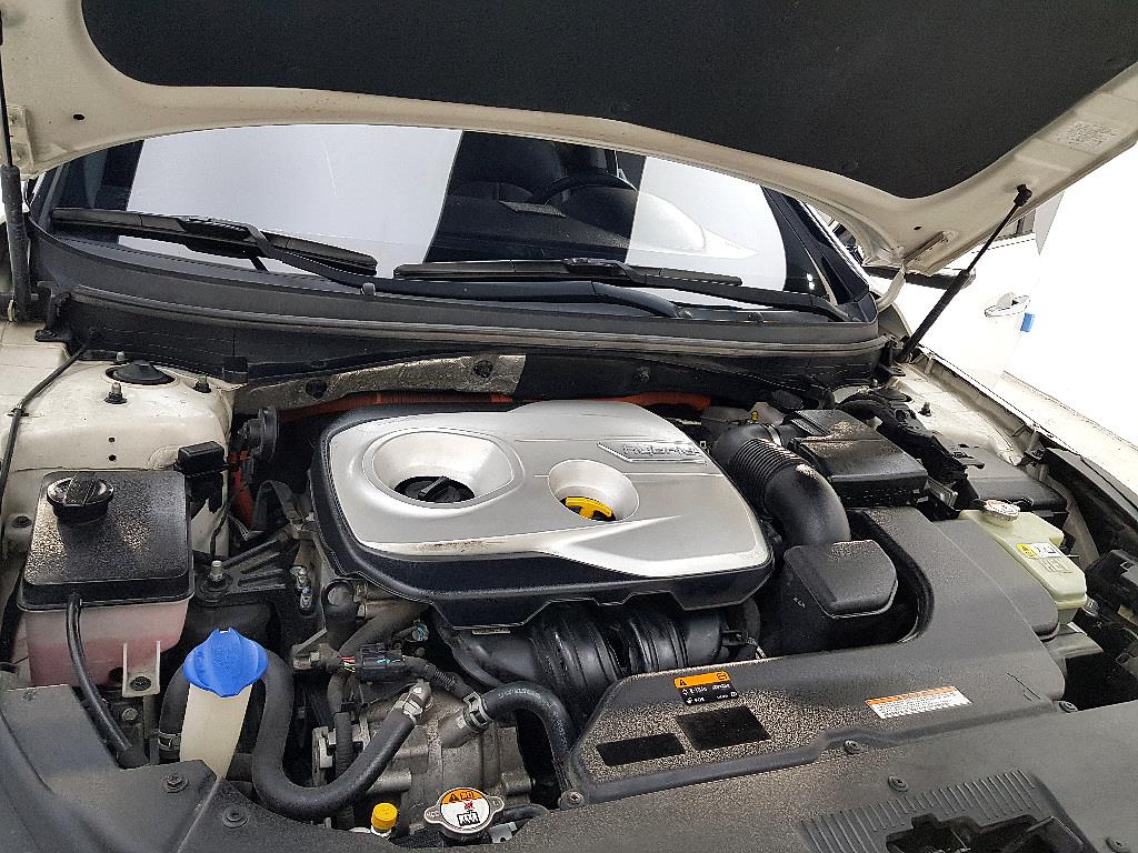 HYUNDAI Sonata - Vista 6