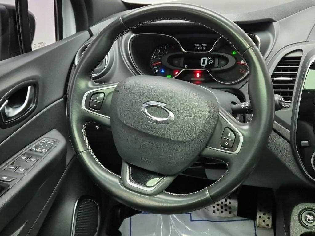 SAMSUNG QM3 - Vista 9