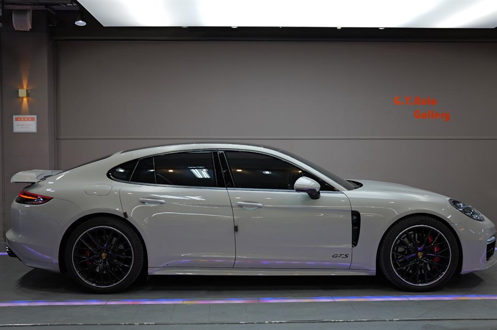 Porsche Panamera - Vista 6